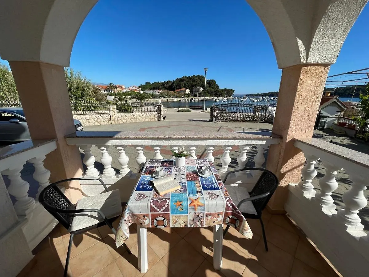Apartmani Ruzarija Rab Town 0*,  Croatia