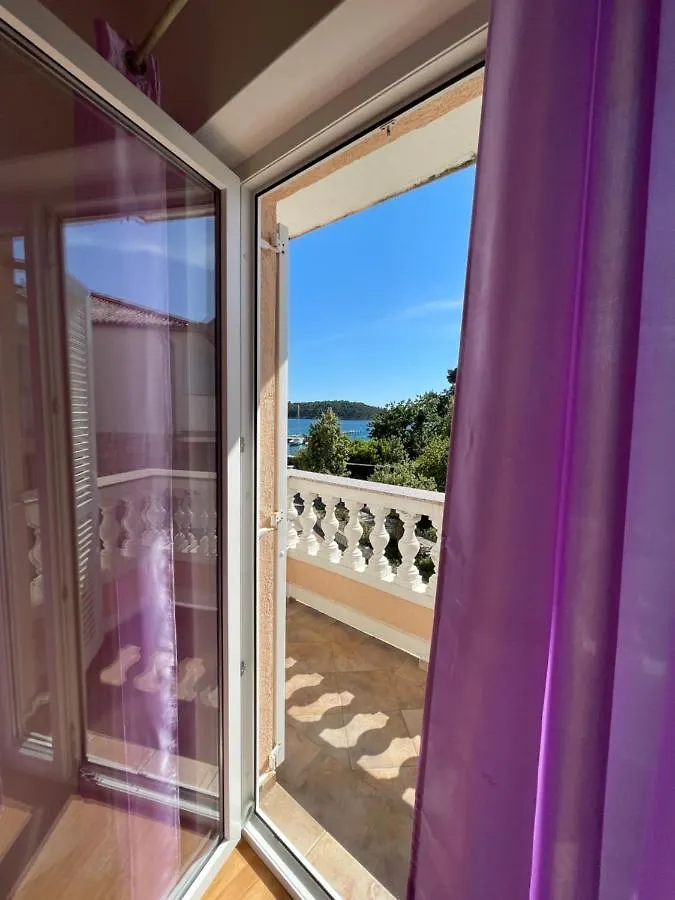 Apartmani Ruzarija Rab Town