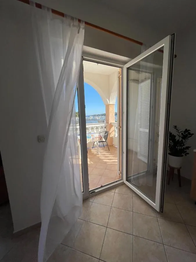 Apartment Apartmani Ruzarija Rab Town