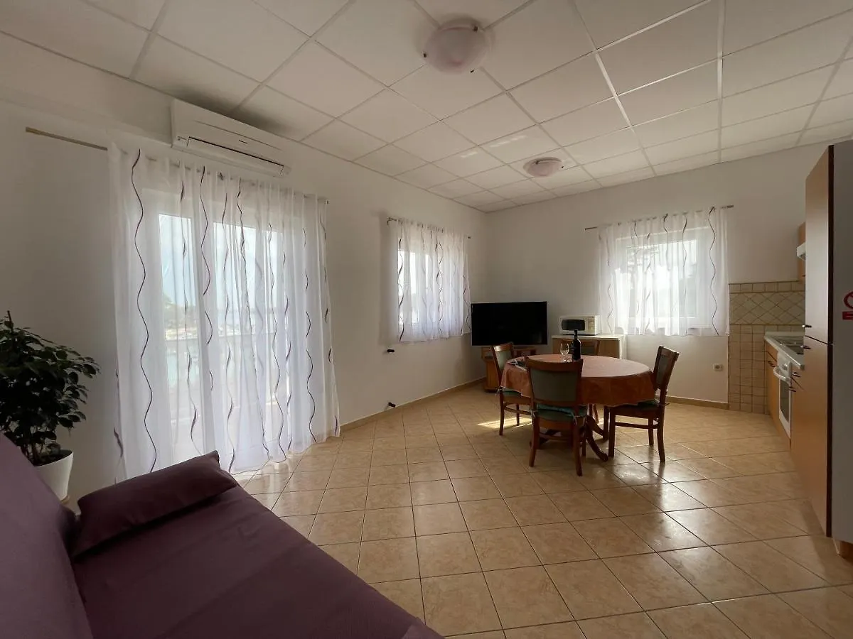 Apartment Apartmani Ruzarija Rab Town Croatia